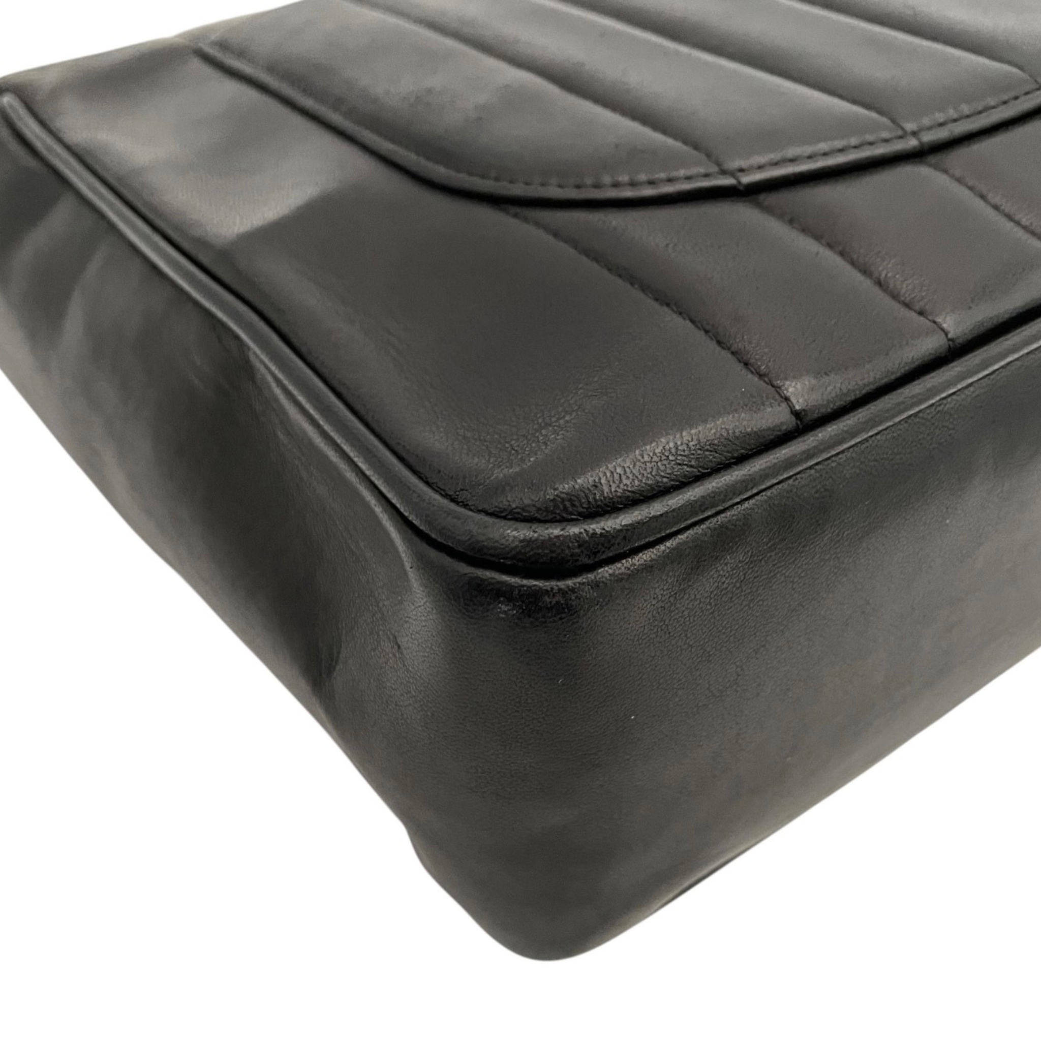 Chanel Mademoiselle Jumbo Flap Bag con Herrajes Dorados 24K