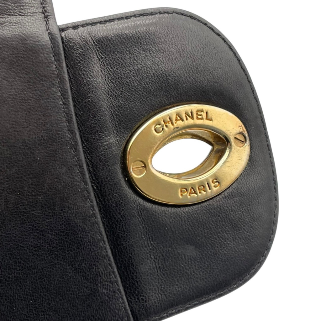 Chanel Mademoiselle Jumbo Flap Bag con Herrajes Dorados 24K
