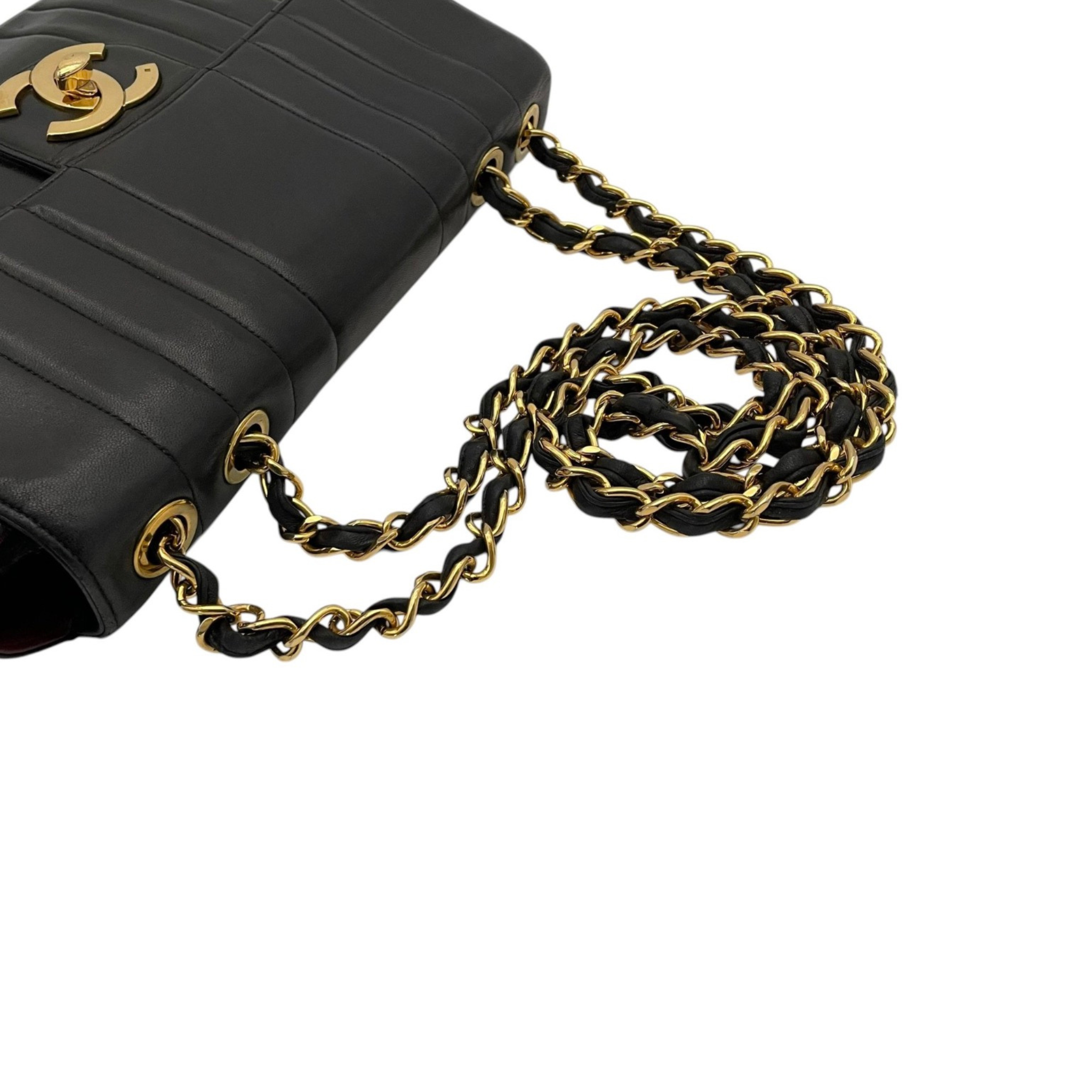 Chanel Mademoiselle Jumbo Flap Bag con Herrajes Dorados 24K