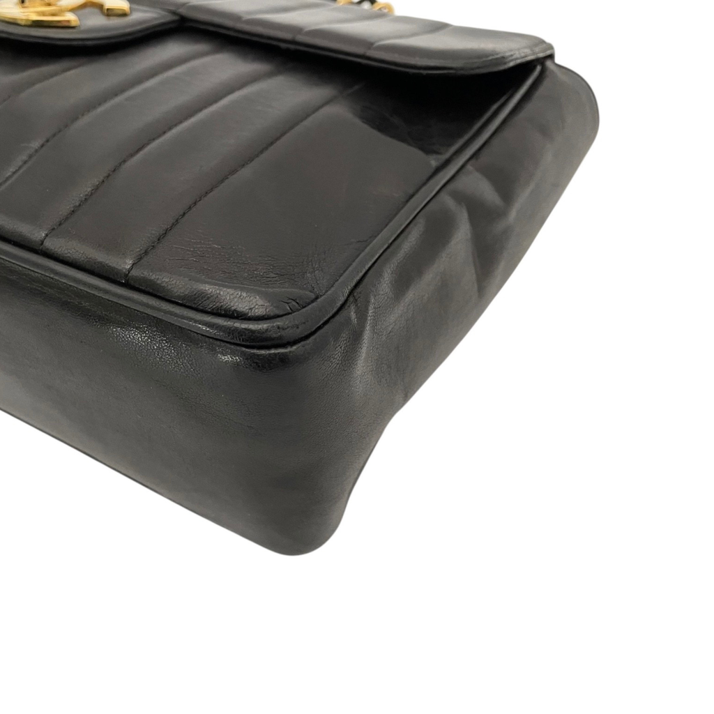 Chanel Mademoiselle Jumbo Flap Bag con Herrajes Dorados 24K