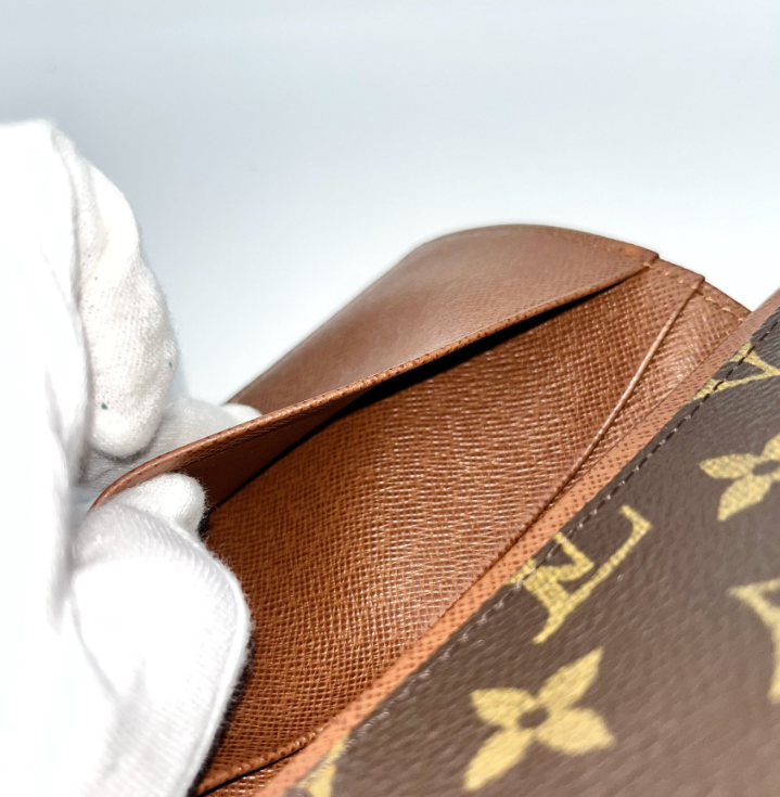 Louis Vuitton Cartera Doble Pliegue · Monogram