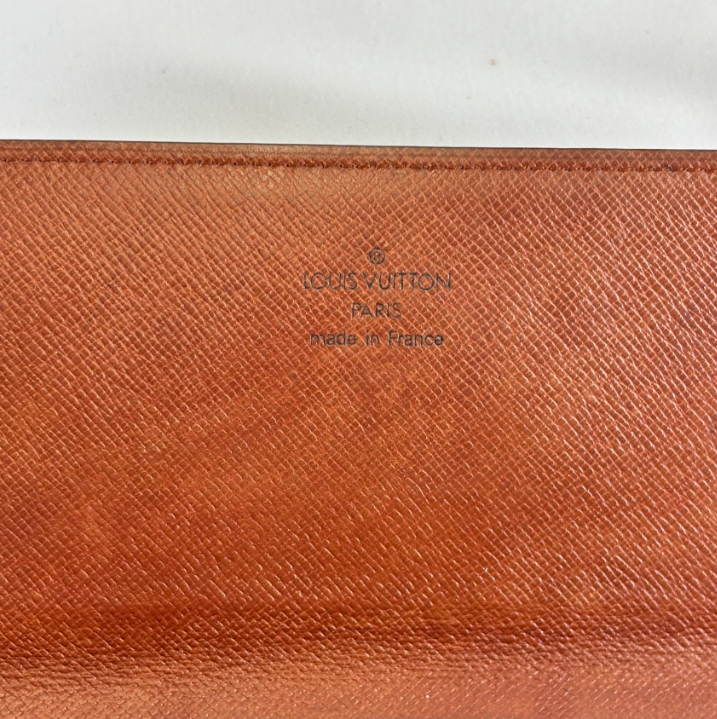 Louis Vuitton Cartera Larga · Monogram