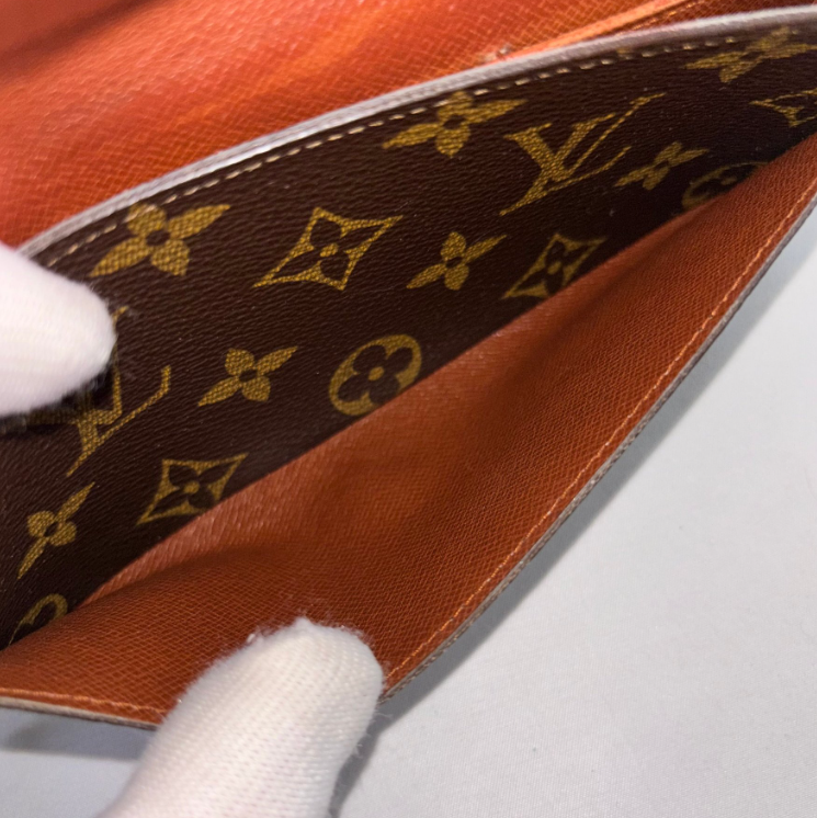 Louis Vuitton Cartera Larga · Monogram