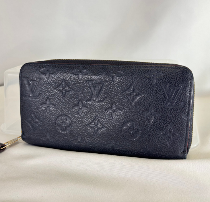 Louis Vuitton Zippy Wallet · Monogram Empreinte Azul
