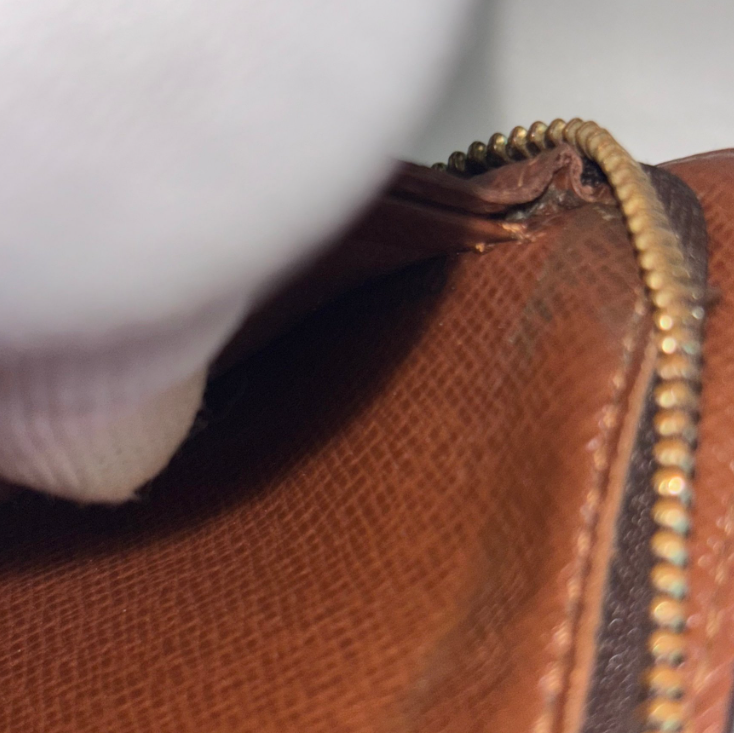 Louis Vuitton Zippy Wallet · Monogram